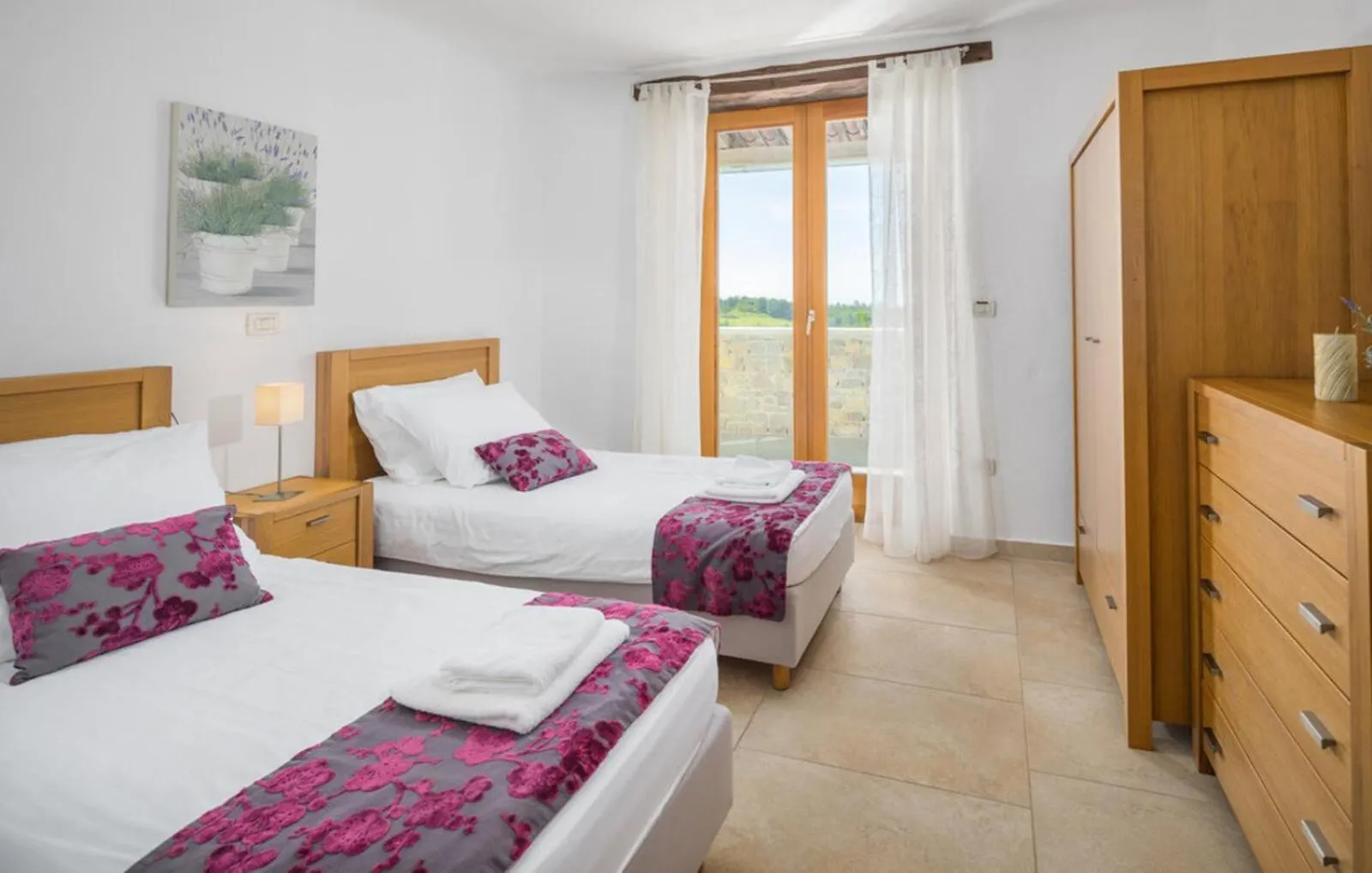 Villa Morgan For 8 People In Central Istria With 45 M2 Private Pool & Pet Friendly Donje Baredine